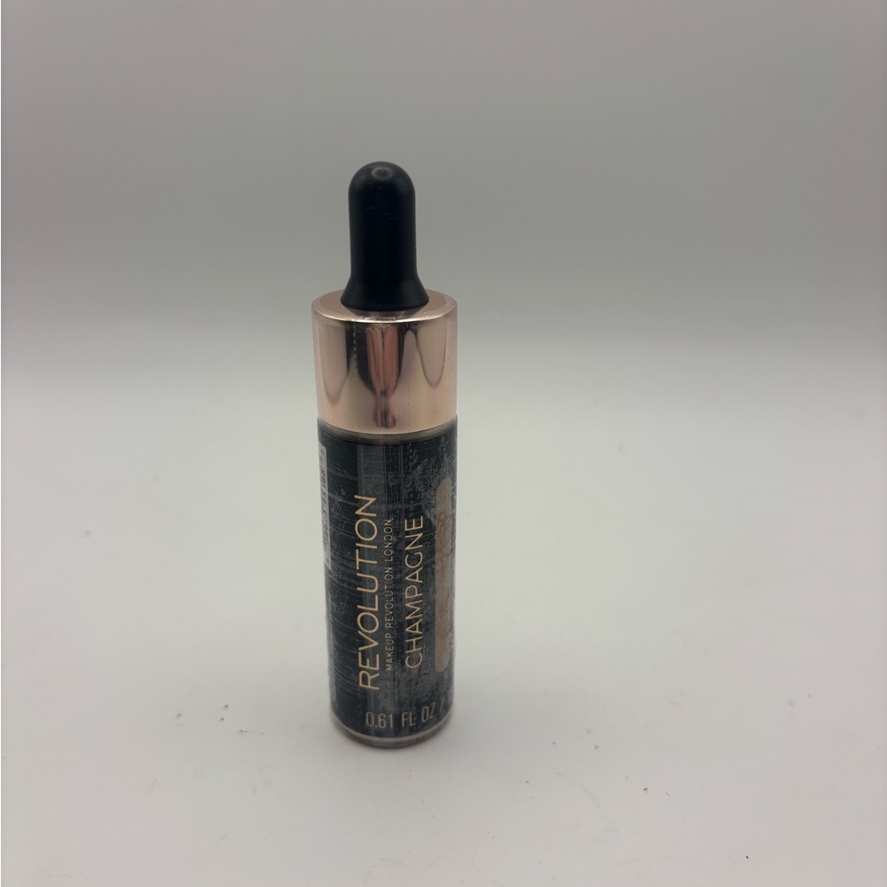 Revolution Champagne Glow Liquid Highlighter